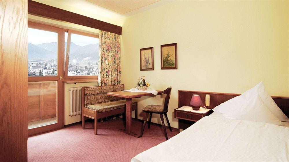 Hotel-Gasthof Zur Schoenen Aussicht Sankt Johann in Tirol Esterno foto